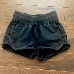 LULULEMON black shorts - Size 2